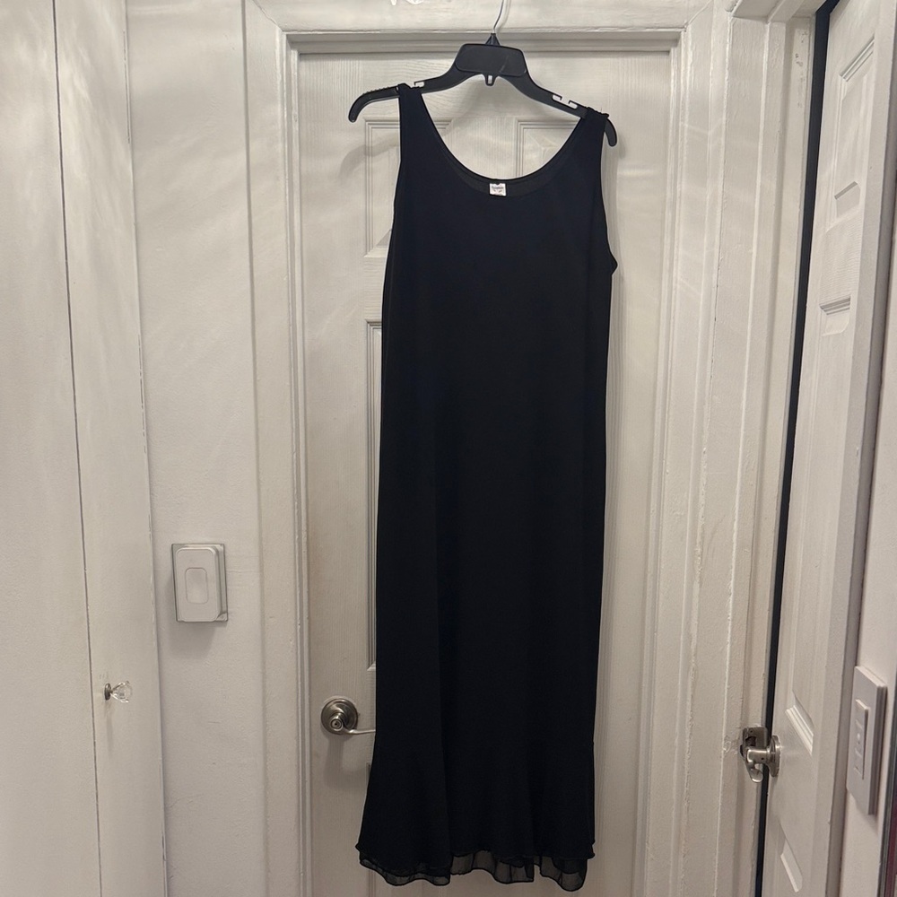 Elegant Black Sleeveless Maxi Dress